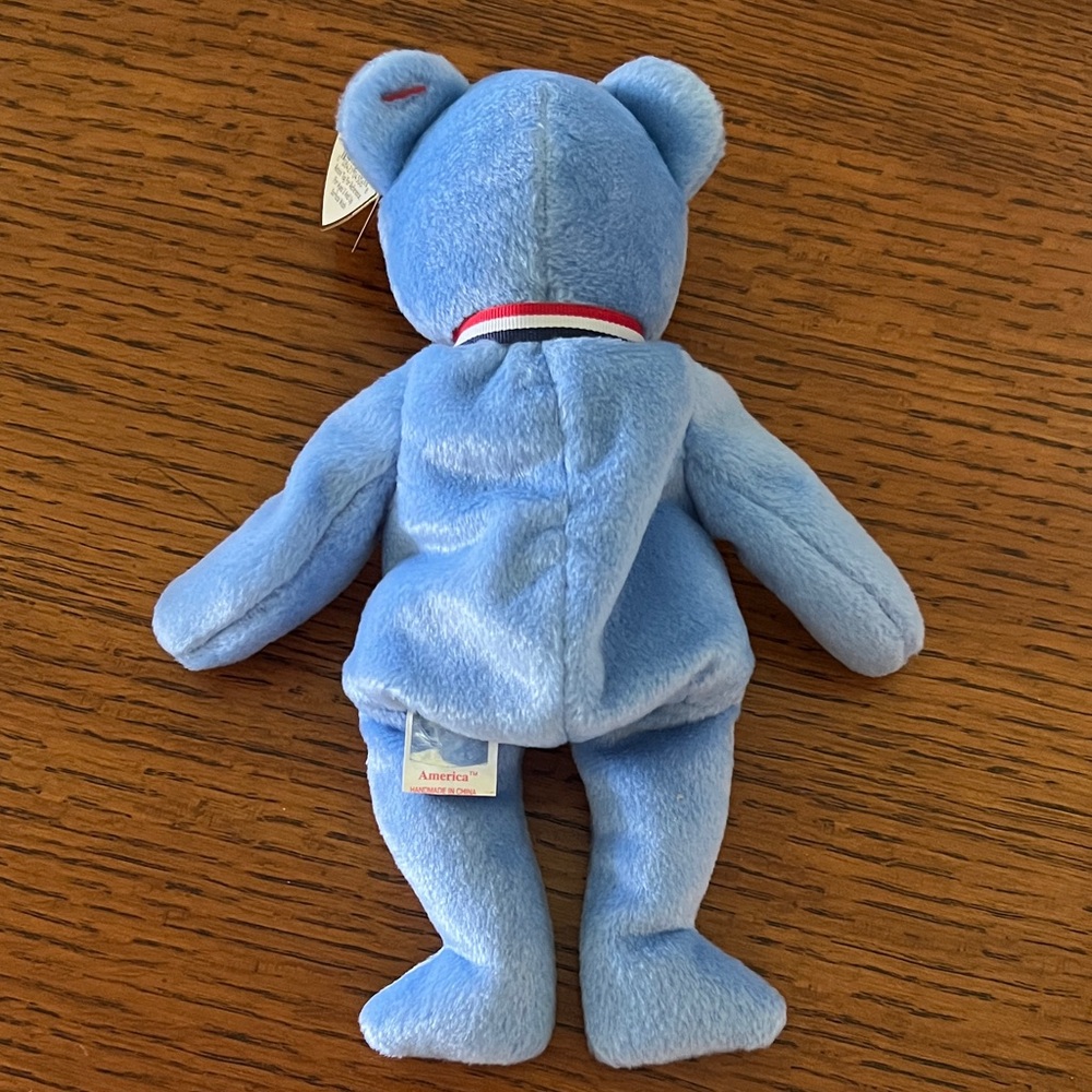 “America” Ty Beanie Baby with Embroidered Flag - Picture 4 of 4